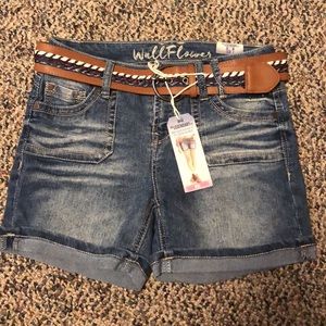 JR’s 7, Wallflower, Denim Midi Shorts w/Belt